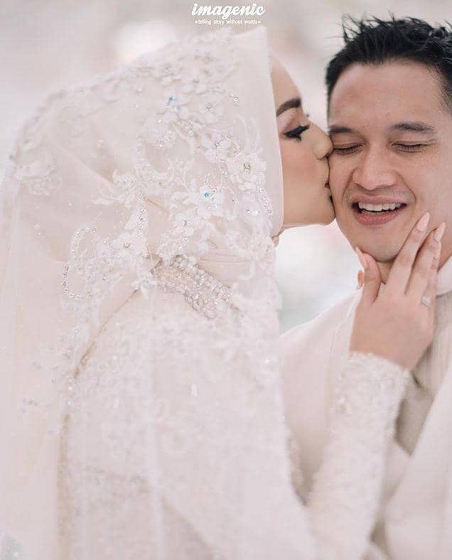 10 Pemotretan Romantis Citra Kirana & Rezky Aditya Pasca Resepsi Nikah