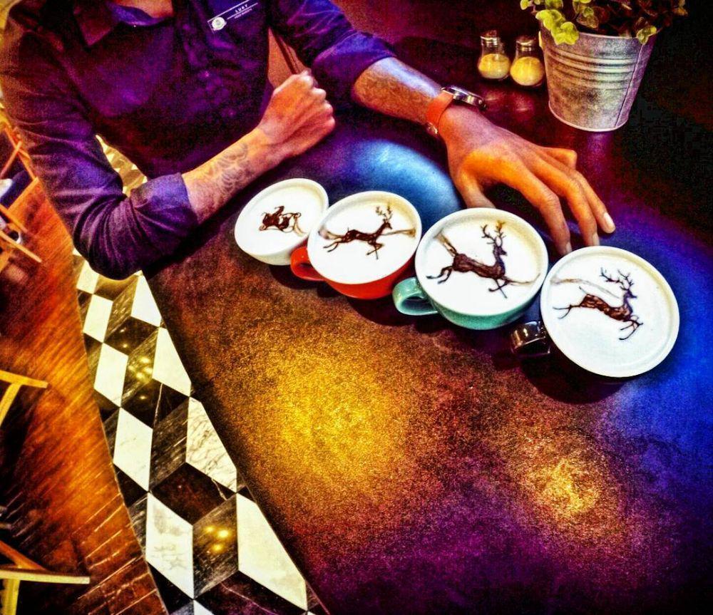 Kreatif, 10 Latte Art Bertema Natal yang Cocok Saat Kumpul Keluarga