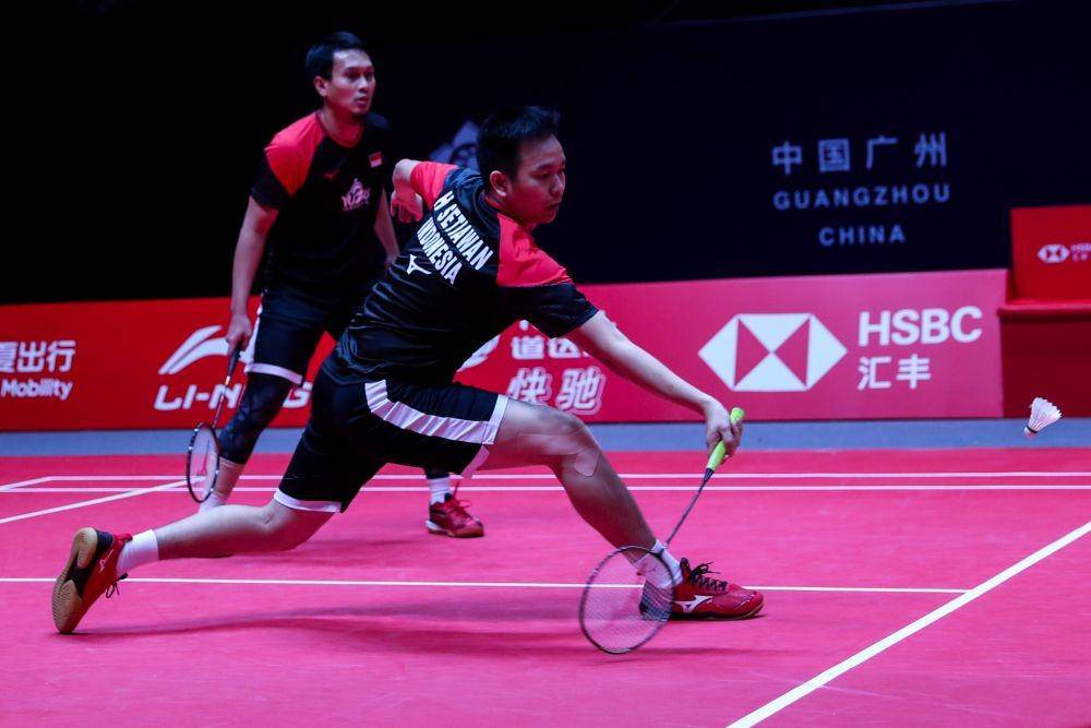 Aksi Hendra Setiawan/Mohammad Ahsan dalam BWF World Tour Final 2019 (IDN Times/PBSI)