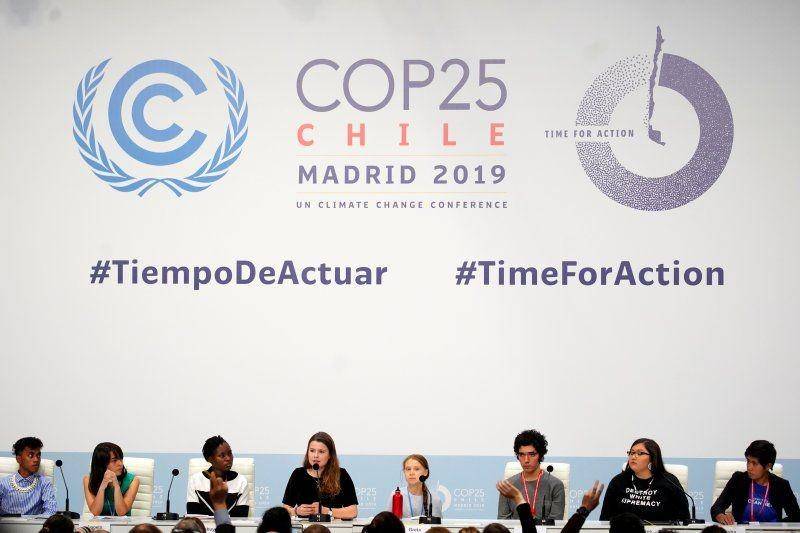 Aktivis perubahan iklim Greta Thunberg menghadiri konferensi pers dalam KTT Iklim COP25 di Madrid, Spanyol, pada 9 Desember 2019. ANTARA FOTO/REUTERS/Juan Medina