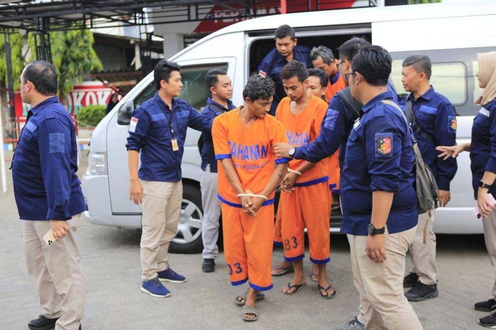 Para tersangka penyelundupan BBM di Madura. IDN Times/Dok. Istimewa