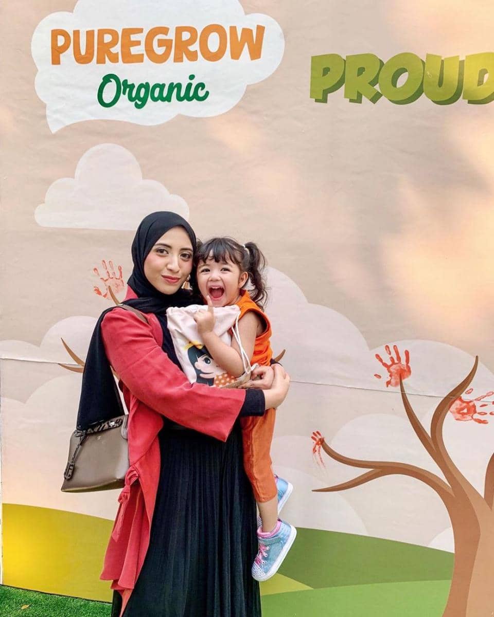 Instagram.com/vickyalaydrus