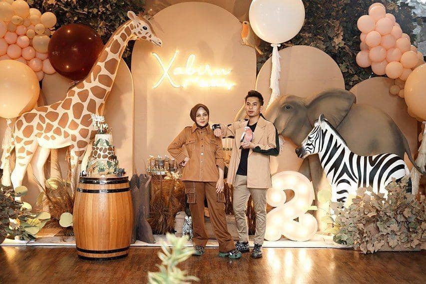 instagram.com/rachelvennya