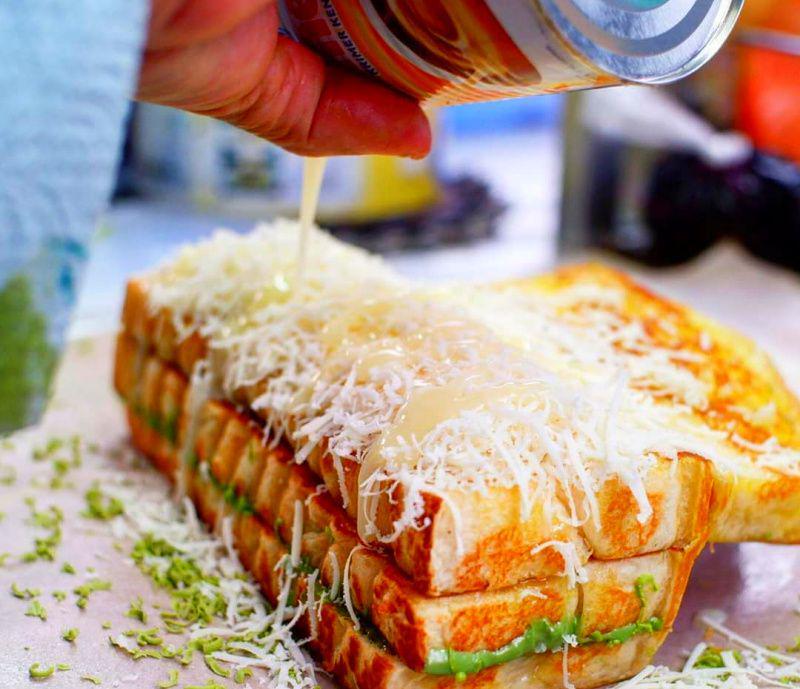 instagram.com/roti_bakar_abang_antar