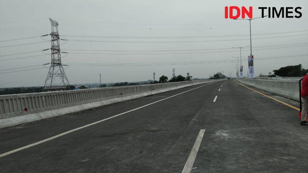 Catatan Negatif 10 Hari Beroperasinya Tol Layang Jakarta-Cikampek