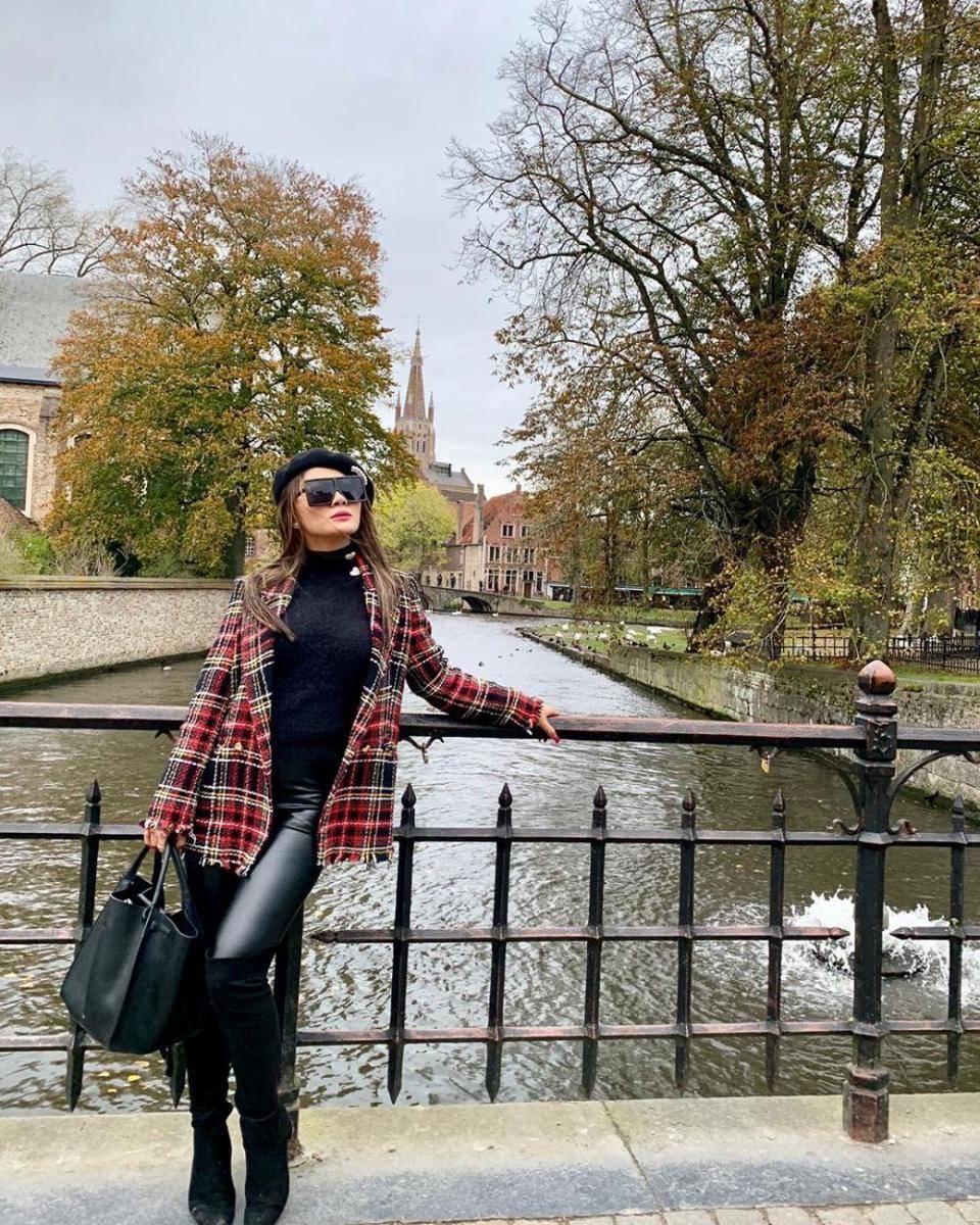 instagram.com/deliaayasmine