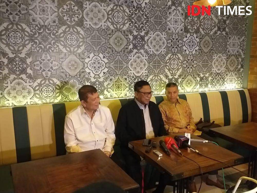 Oso memberikan keterangan pers di Kompleks Istana Negara, Jakarta Pusat, Jumat 13 Desember 2019 (IDN Times/Teatrika Handiko Putri)