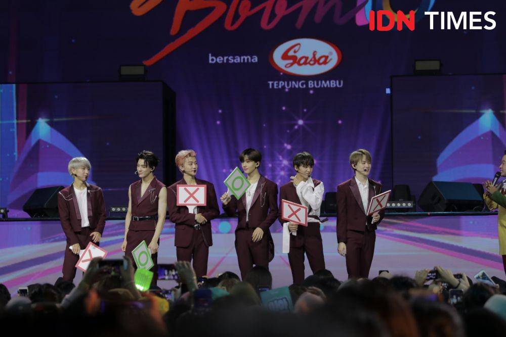 NCT Dream dalam acara TRANSMEDIA Boom 18 di Trans Studio Cibubur. 14 Desember 2019. IDN Times/Nadia Umara