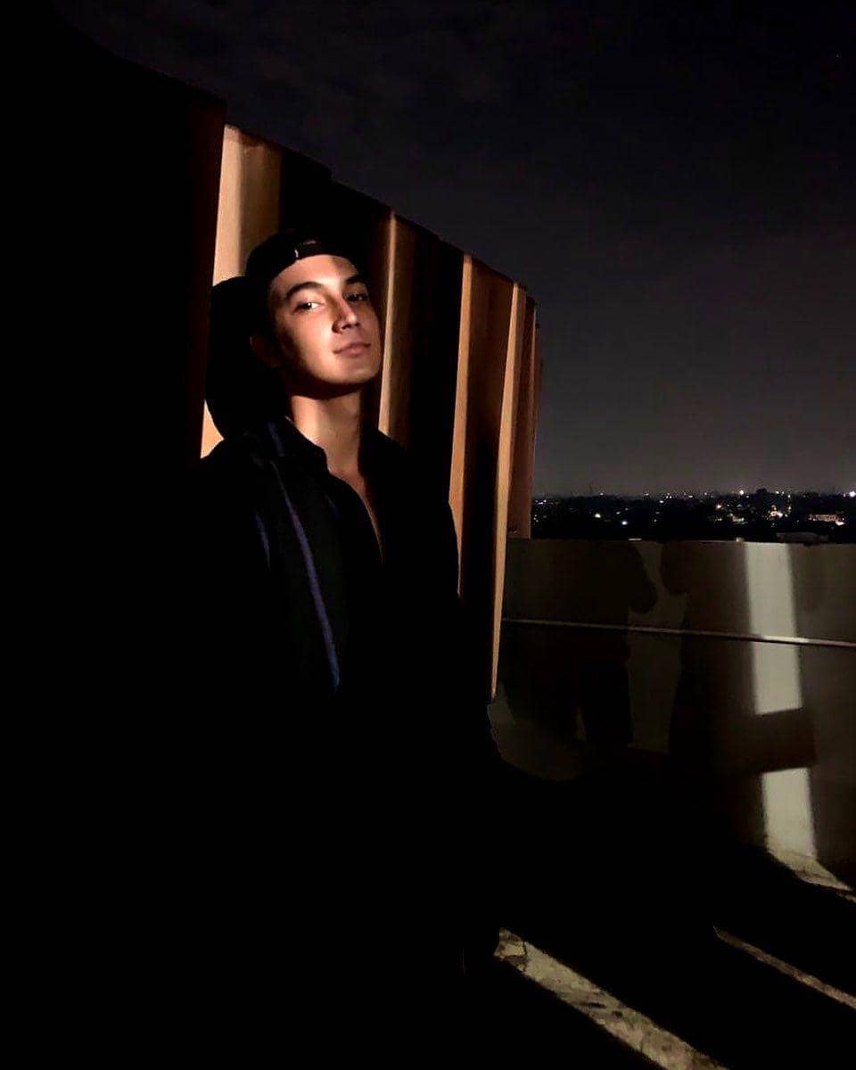 Instagram.com/juniorrobertss