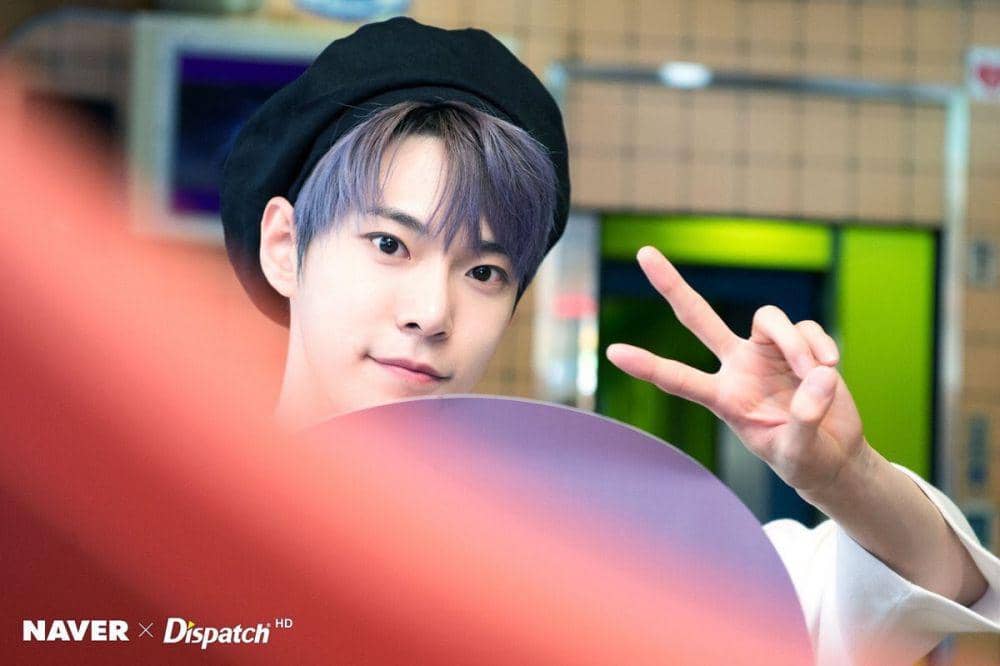 Berkharisma & Bikin Jatuh Hati, 10 Potret Doyoung NCT dengan Beret Hat