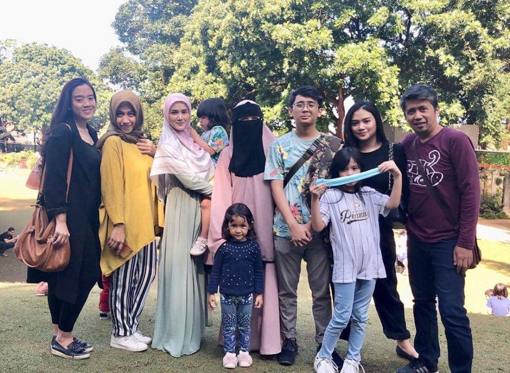 instagram.com/mulanjameela1