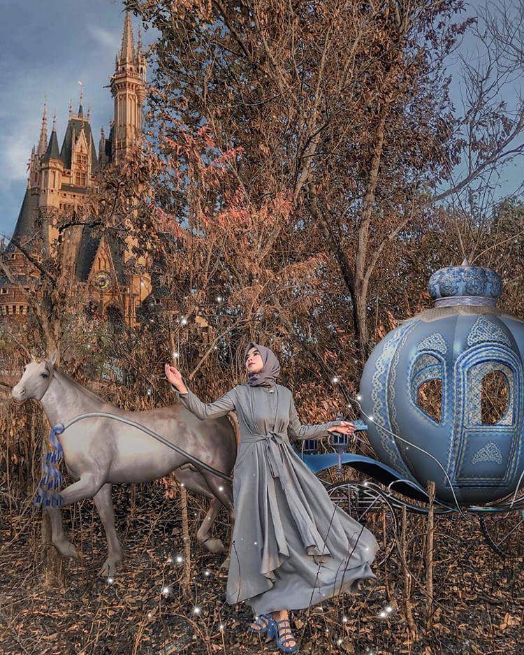 Bak di Negeri Dongeng, 10 Foto Colorful Nabilazirus Ini Bikin Rileks