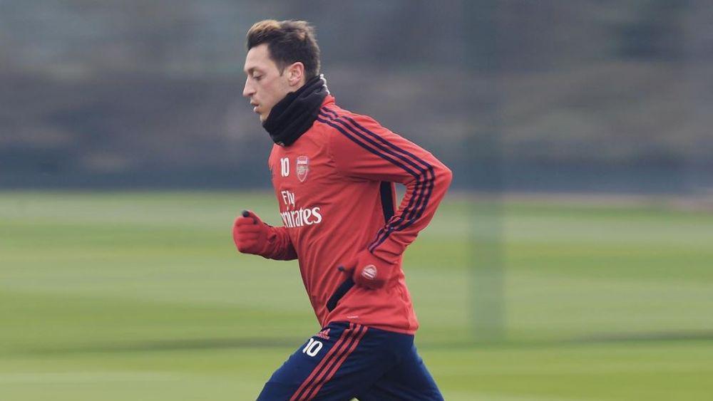 Komentar Ozil Tuai Kontroversi, Jersey Arsenal Tetap Dijual Bebas
