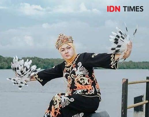 Ketua Dewan Adat Dayak, Kabupaten Penajam Paser Utara, Helena (IDN Times/ Ervan Masbanjar)