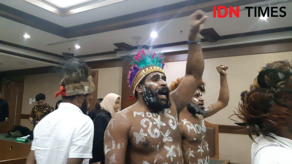 Kuasa Hukum Tak Terima Berkas Perkara, Sidang 6 Aktivis Papua Ditunda