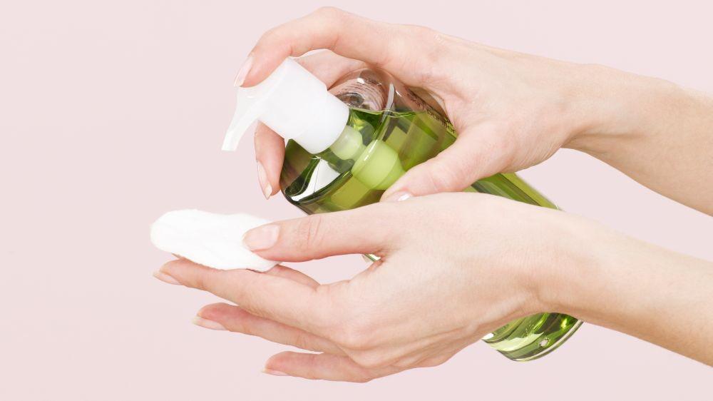 5 Hal yang Harus Kamu Pahami Tentang Double Cleansing Setelah Makeup