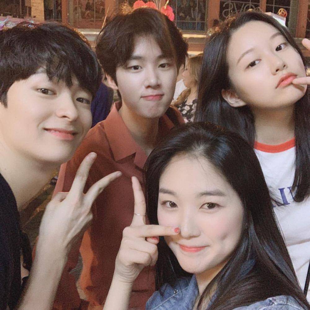 instagram.com/songgeonhee