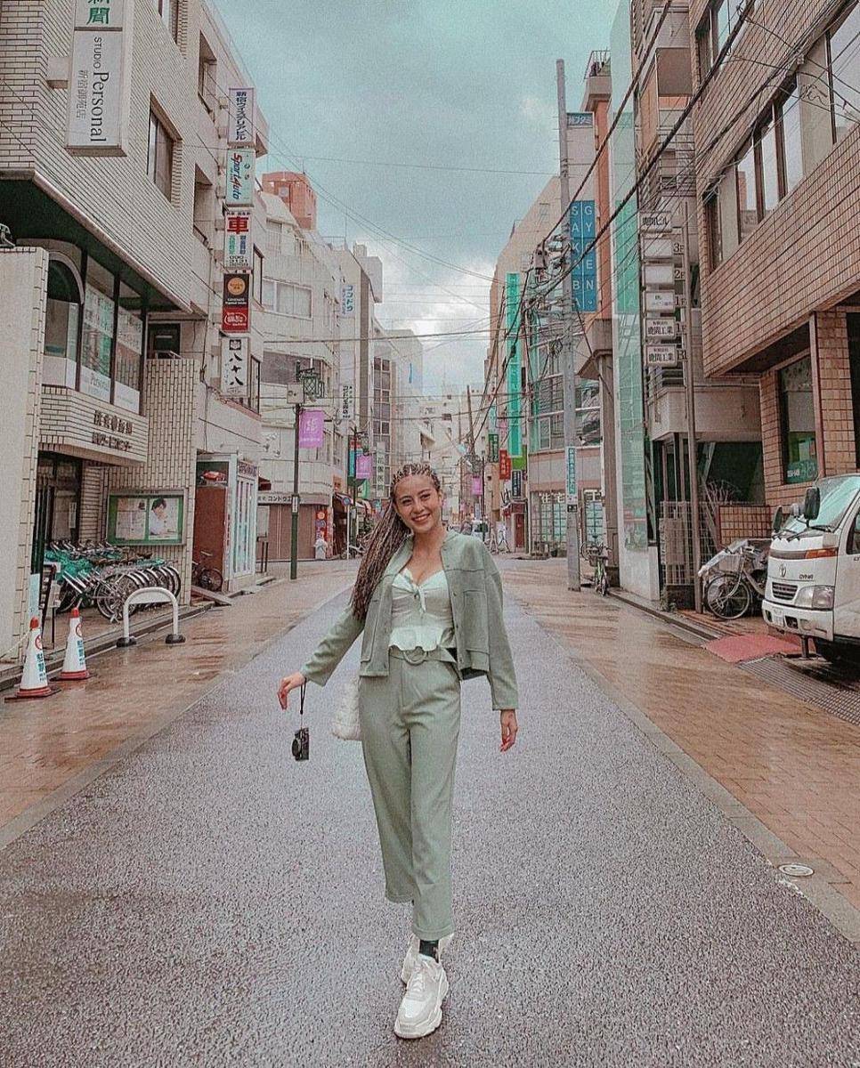 Instagram.com/awkarin