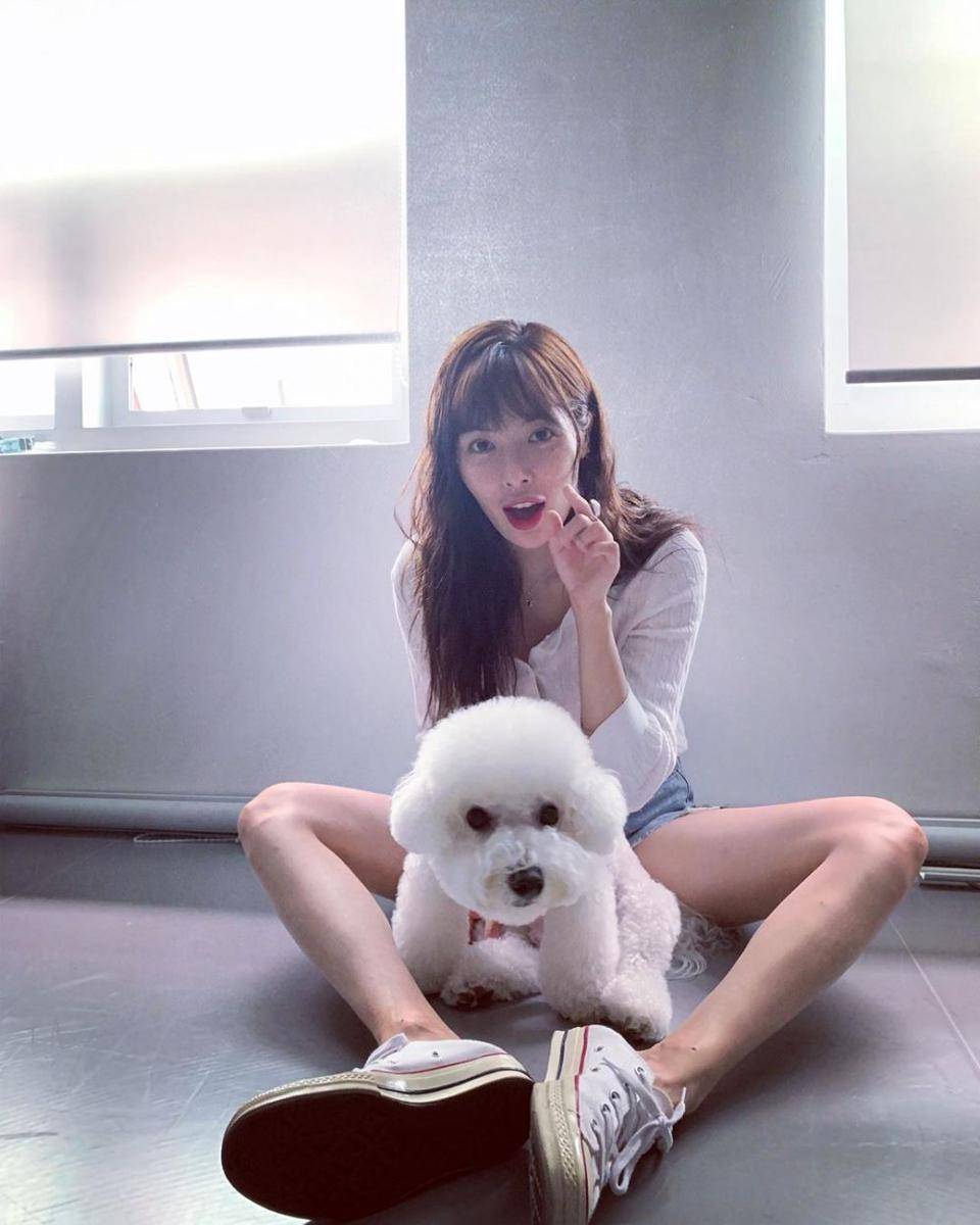 instagram.com/hyunah_aa