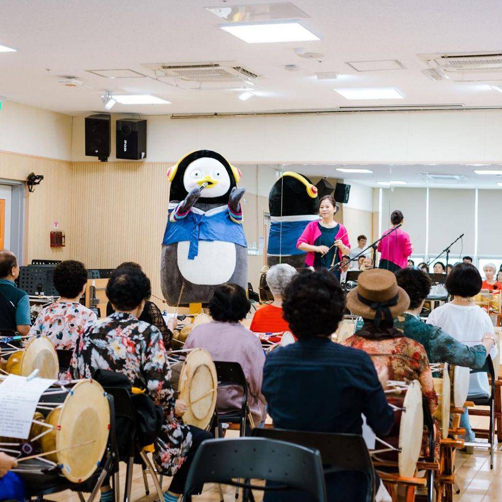 instagram.com/giantpengsoo