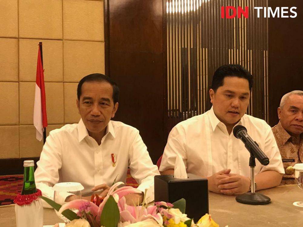 Menteri BUMN Erick Thohir memberikan keterangan pers, di Balikpapan, Kalimantan Timur (IDN Times/Teatrika Handiko Putri)