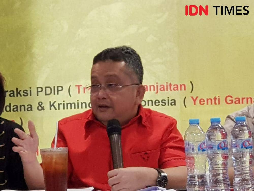 Anggota Komisi III DPR, Trimedya Panjaitan (IDN Times/Santi Dewi)