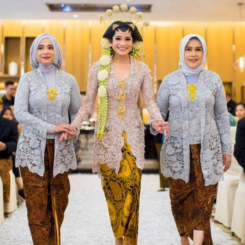 instagram.com/jmaritsas