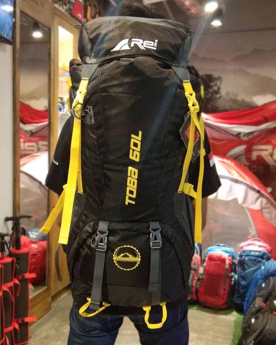 instagram.com/areistore_metmall