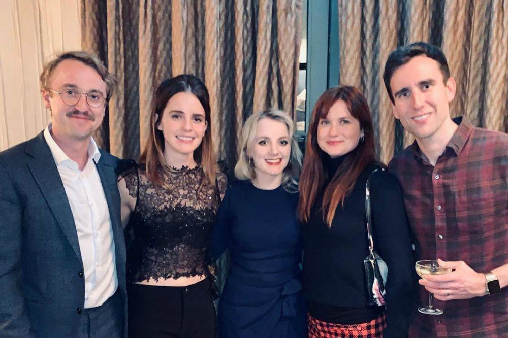 10 Potret Reuni Emma Watson dengan Para Cast Harry Potter, Nostalgia!