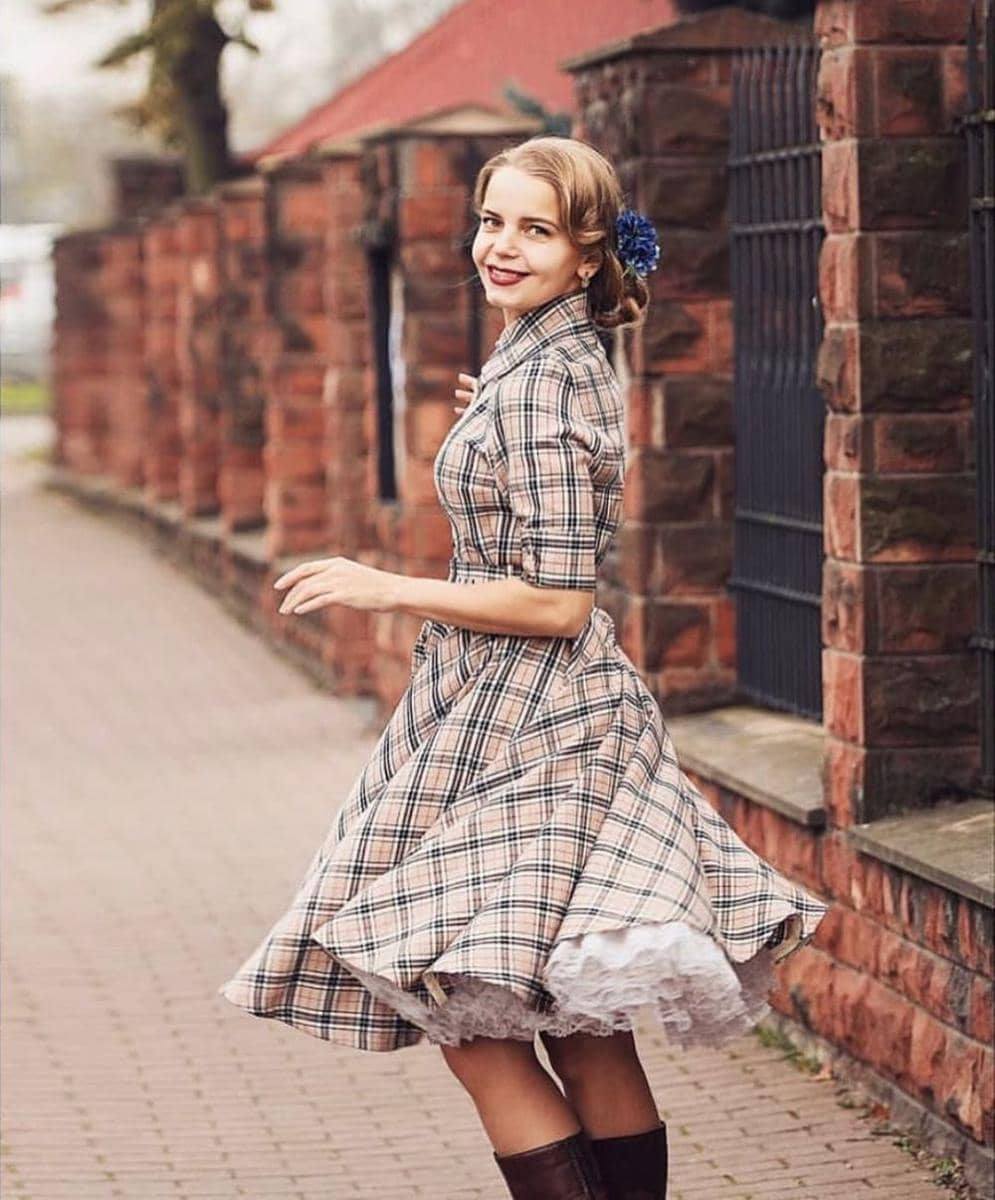 Instagram/british_retro