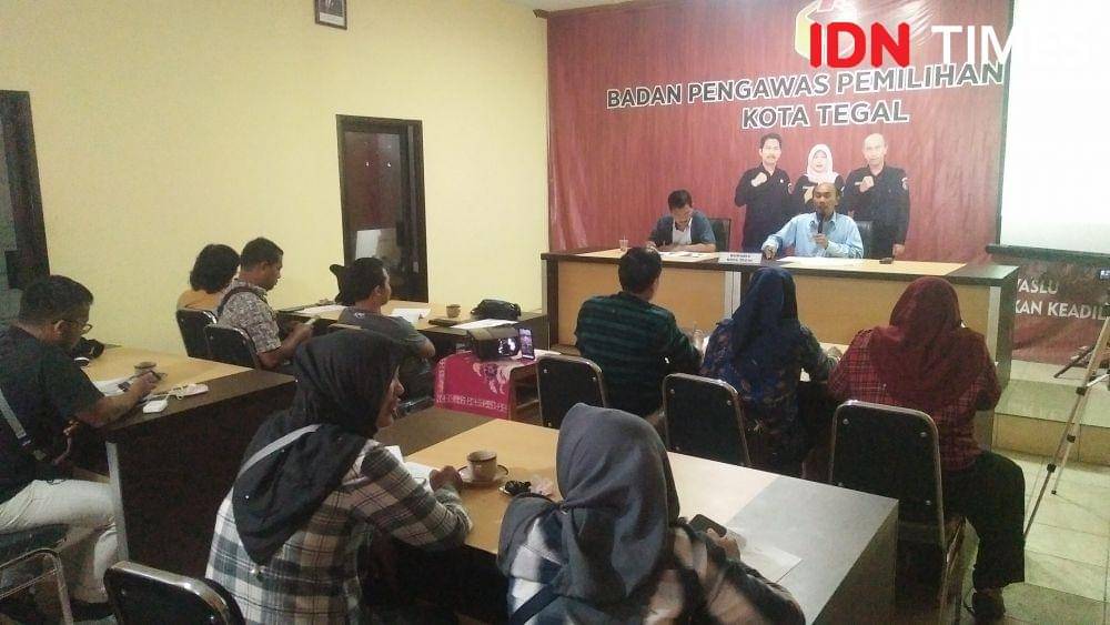 Badan Pengawas Pemilu (Bawaslu) Kota Tegal membentuk kelurahan pengawasan dan kelurahan anti politik uang. IDN Times/Haikal Adithya