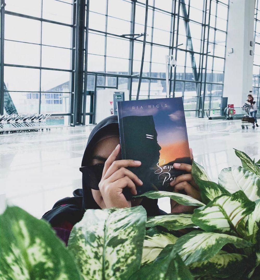 instagram.com/riaricis1795