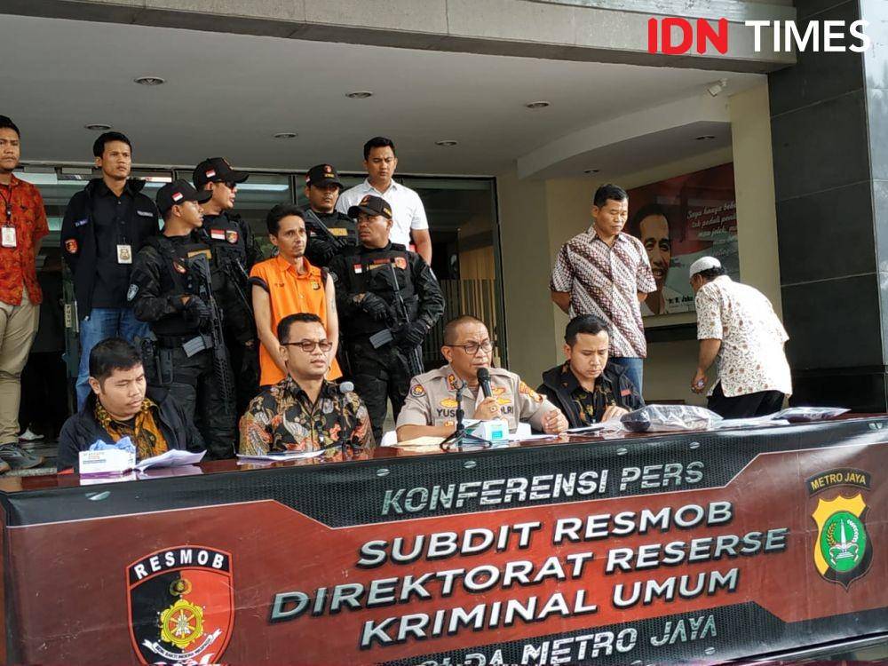 Konpers Husein Alatas, Pelaku Pencabulan dengan Jasa Pengobatan Alternatif di Polda Metro Jaya, Jakarta Selatan, Jumat (20/12) (IDN Times/Axel Joshua Harianja)