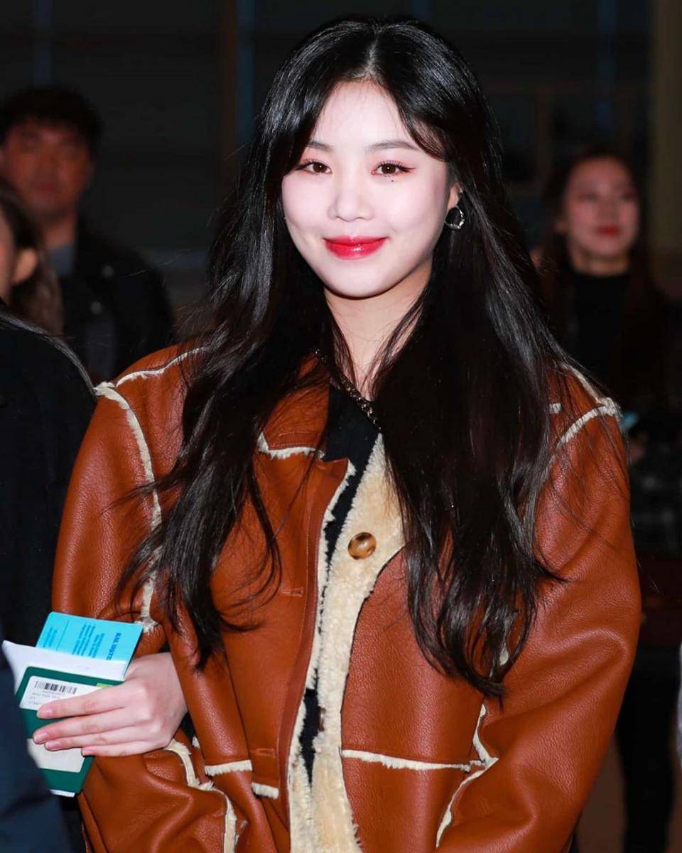 Instagram/soojin.update