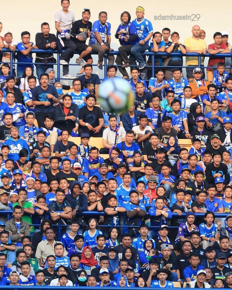 Menepi Setengah Musim, Viking Siap Dukung Persib di Dalam Stadion