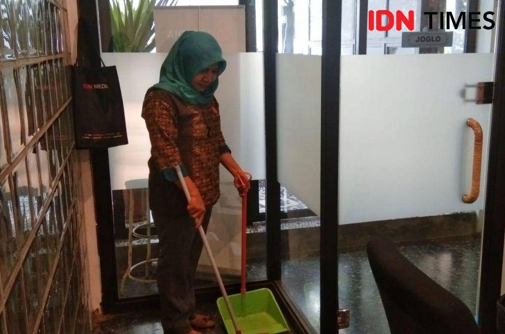 Daryanti saat bekerja. IDN Times/Dian Arthasalina