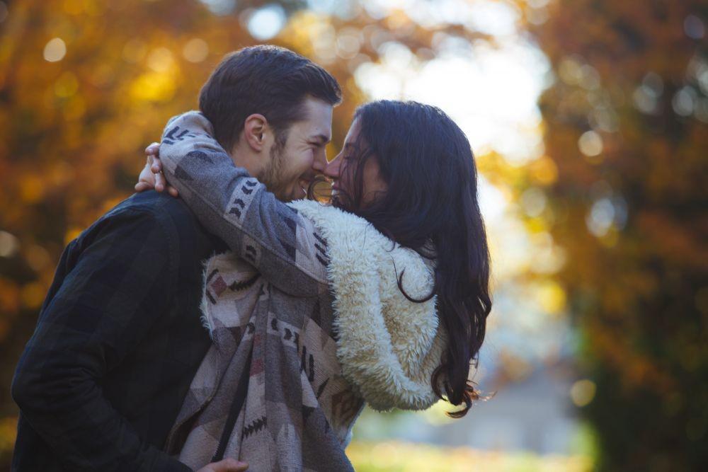 Awas, 7 Penyakit Ini Bisa Menular Lewat Ciuman!