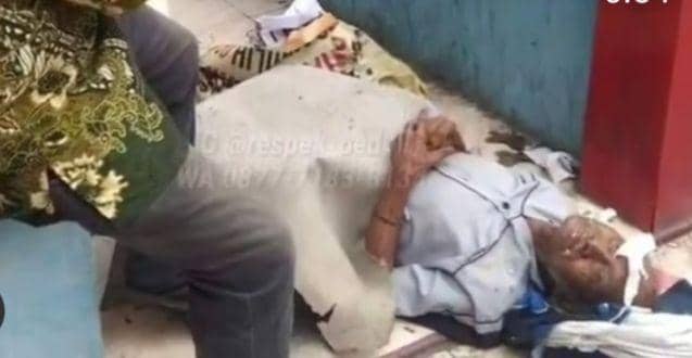 Opung Panggabean telantar di halte (Dok. Istimewa)