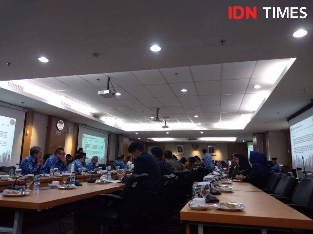 Rapat Pembahasan RAPBD Tahun Anggaran 2020 Hasil Evaluasi Kementerian Dalam Negeri RI (IDN Times/Lia Hutasoit)