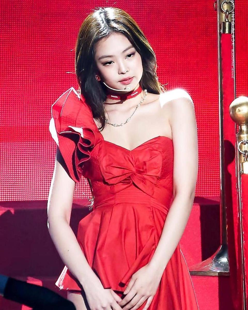 Instagram.com/jenniekimkr