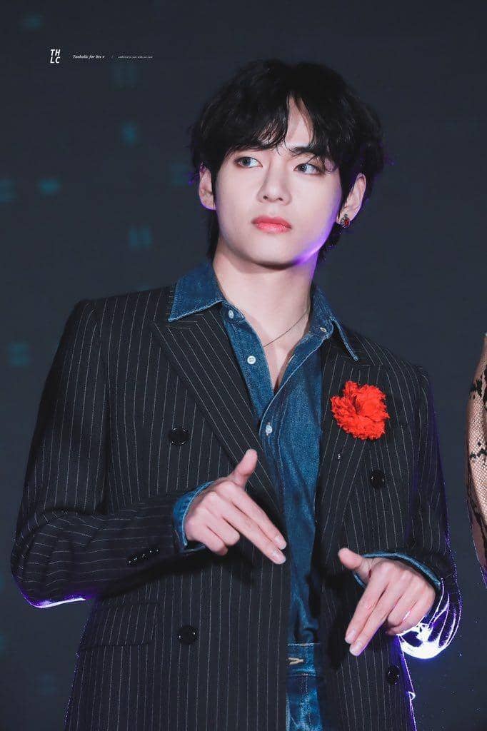 twitter.com/Taeholic_V