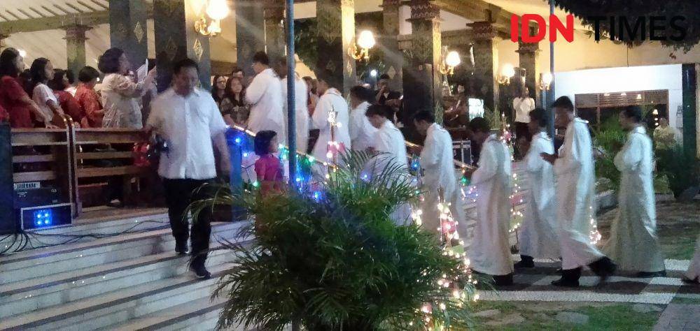 Misa Natal di Gereja HKTY Ganjuran. IDN Times/Daruwaskita