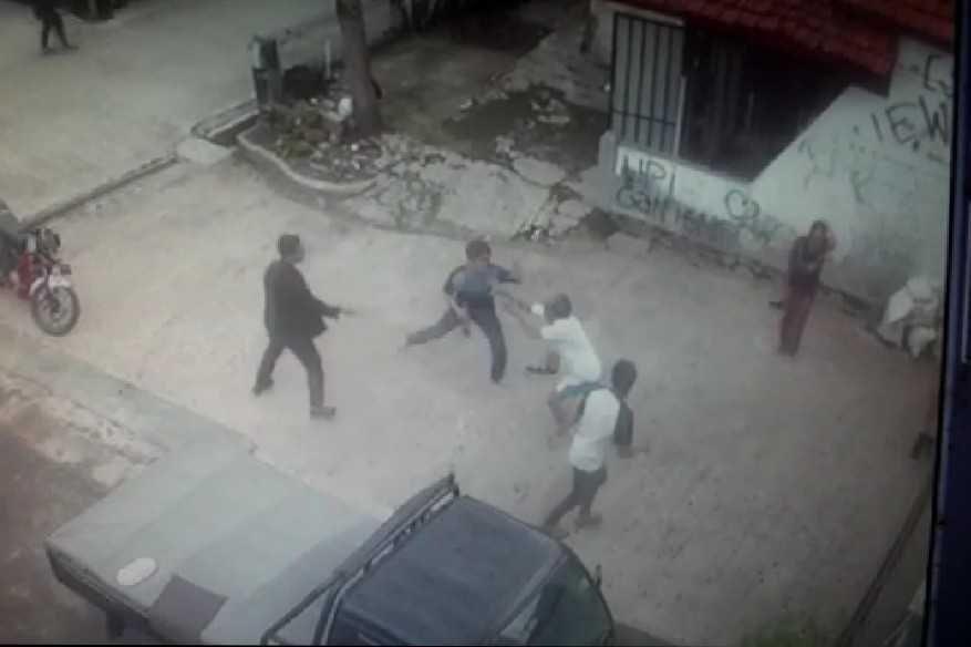 Terekam CCTV, Perkelahian Dua Bersaudara di KBB Berujung Kematian