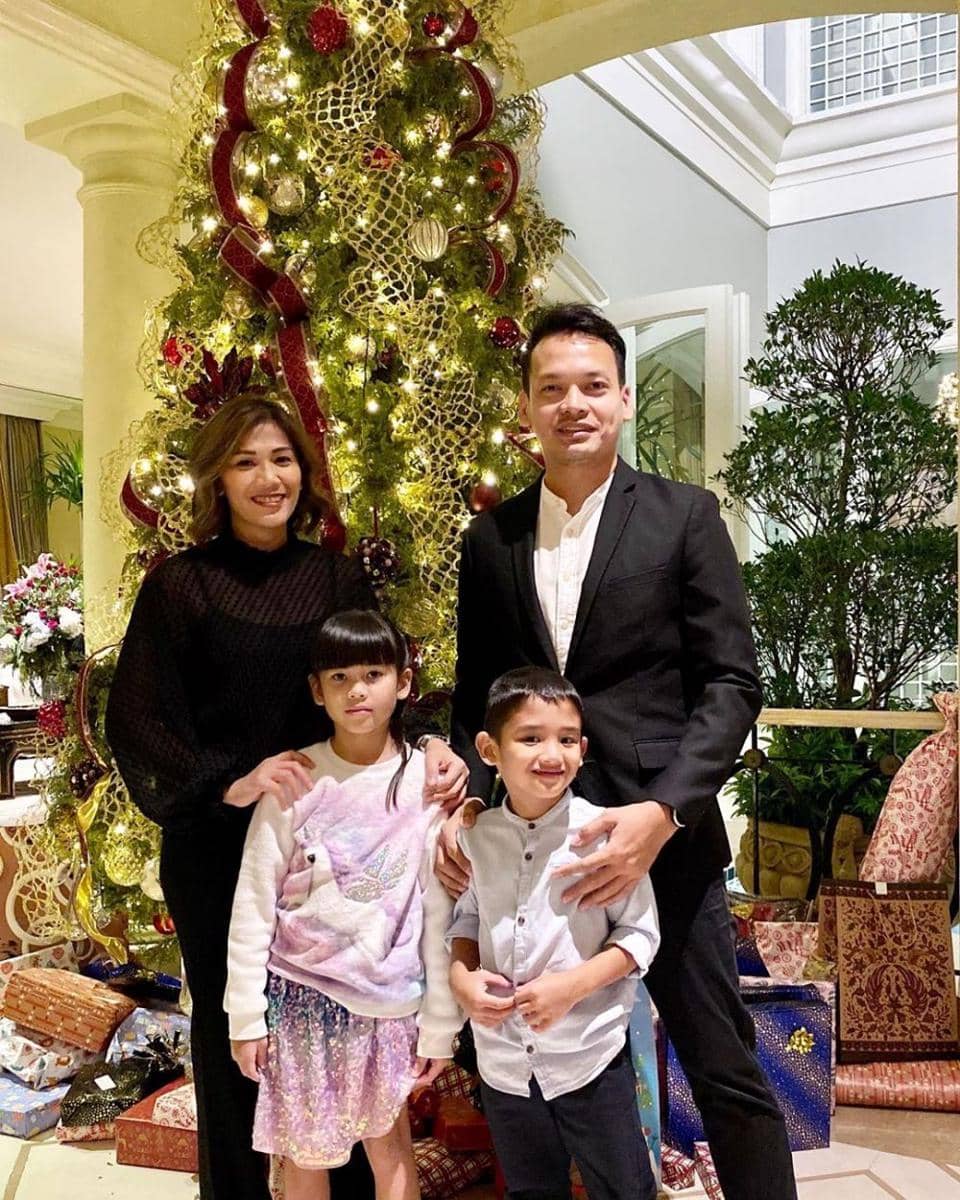 instagram.com/elsapasaka_r