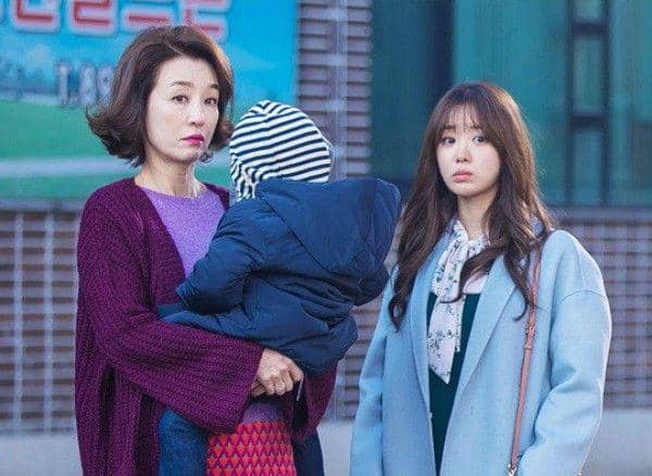 5 KDrama Ini Bukti Punya "Ibu Rasa Teman" Itu Sangat Menyenangkan