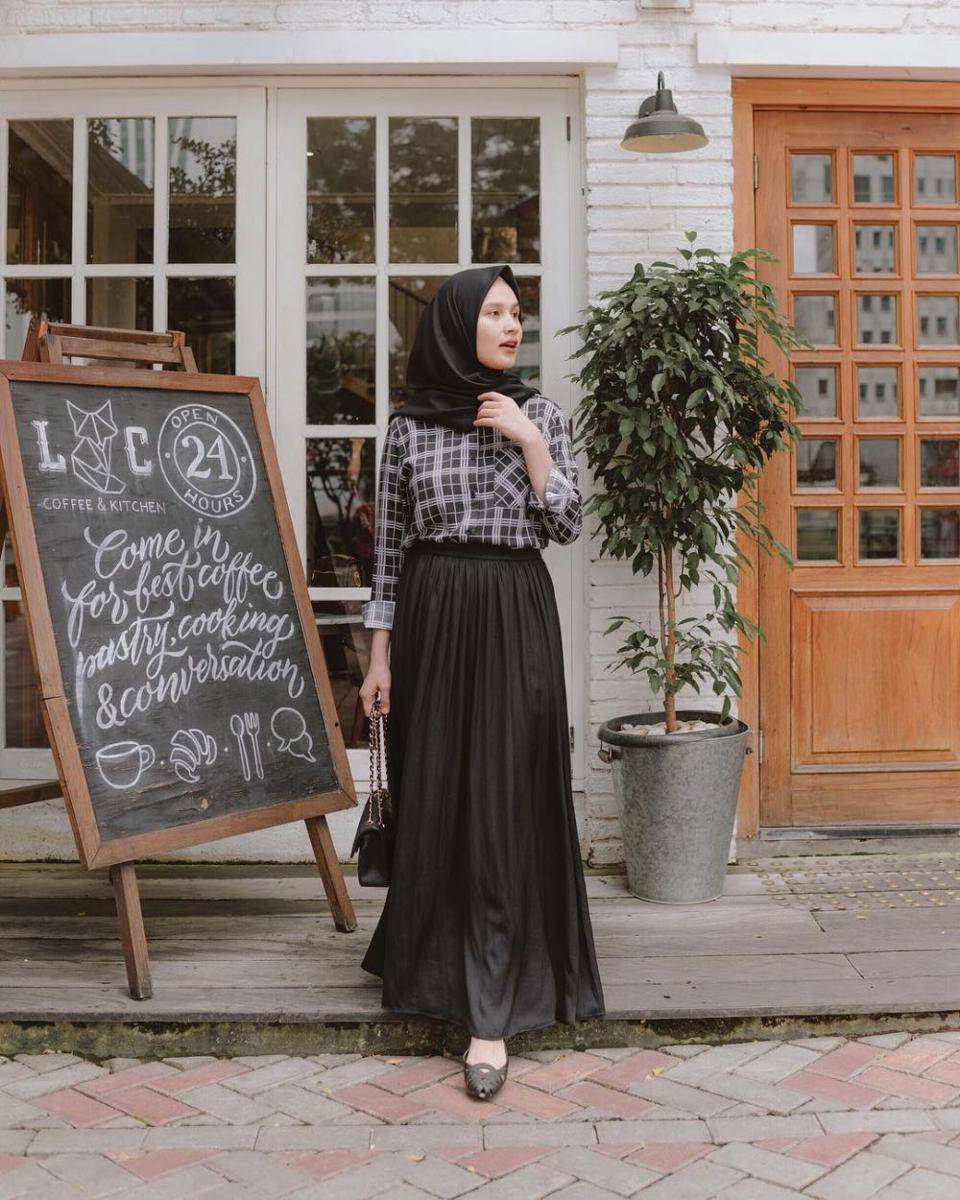 Instagram.com/dwihandaanda
