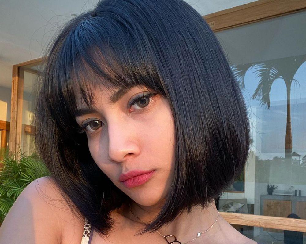 10 Potret Vanessa Angel Usai Menikah, Auranya Makin Menyegarkan!