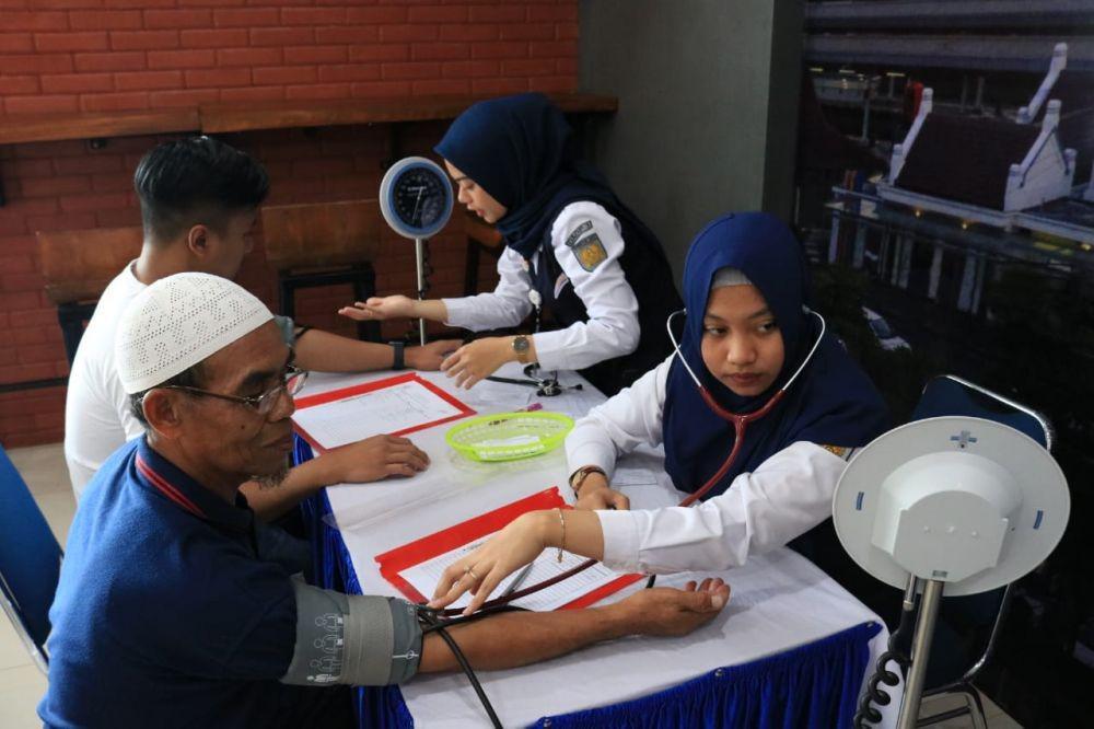 Kelelahan di Perjalanan, Posko Medis KA Daop Cirebon Rawat 29 Penumpang