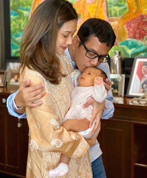 Usia Sebulan, 10 Potret Salima Anak dari Wishnutama dan Gista Putri