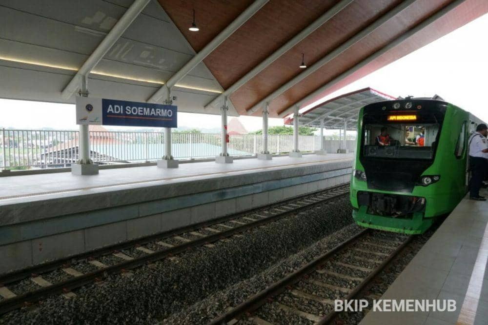 Kereta Api Bandara Adi Soemarmo Resmi Beroperasi Hari Ini
